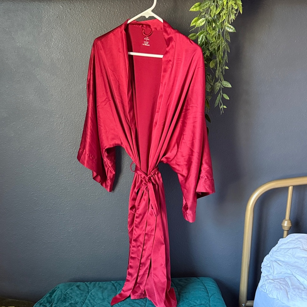 Red Satin Robe - Picture 2 of 5